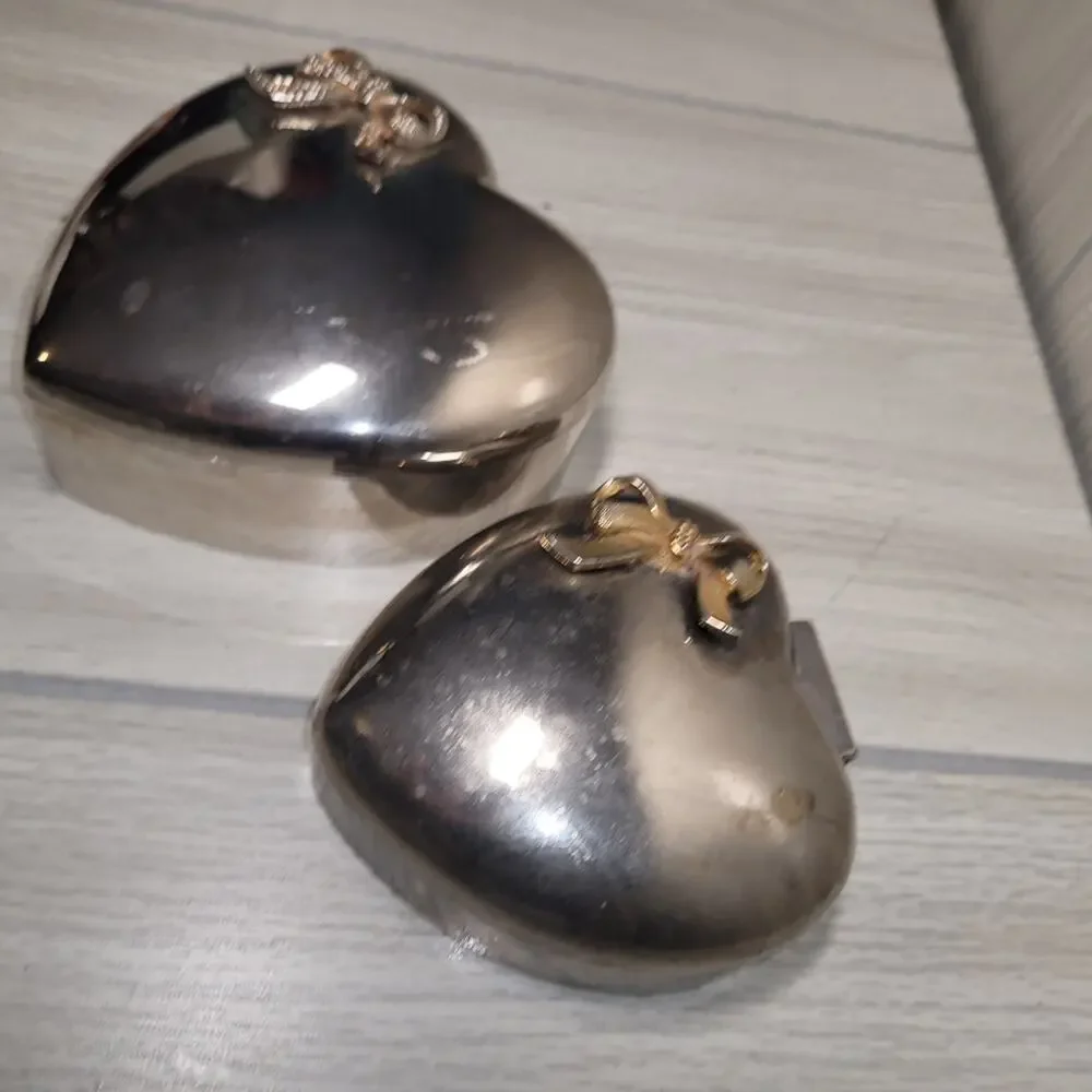 Lot Of 2 Vintage Silver Plated Heart Shaped Felt Lined Trinket Boxes With Bows
